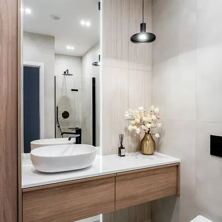 Friends And Family - 3br アパート クラクフ